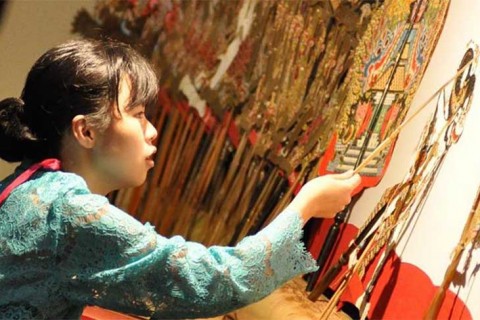The Village Idiot - A Wayang Kulit Performance