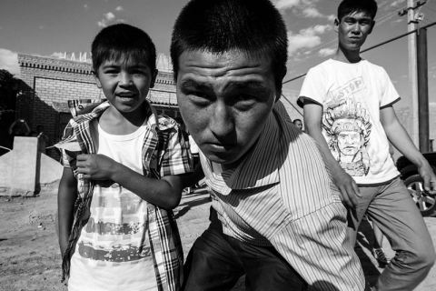 Odyssey: One man's visual journey of the Silk Road 一个人的丝路--从陆地到海洋：尔冬强丝绸之路视觉文献